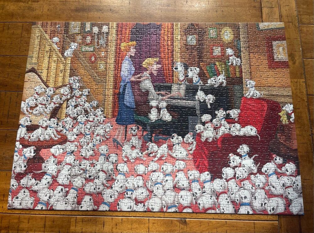 Disney 101 Dalmatians Collector's Edition 1000-Piece Jigsaw Puzzle - Picture 2 of 3